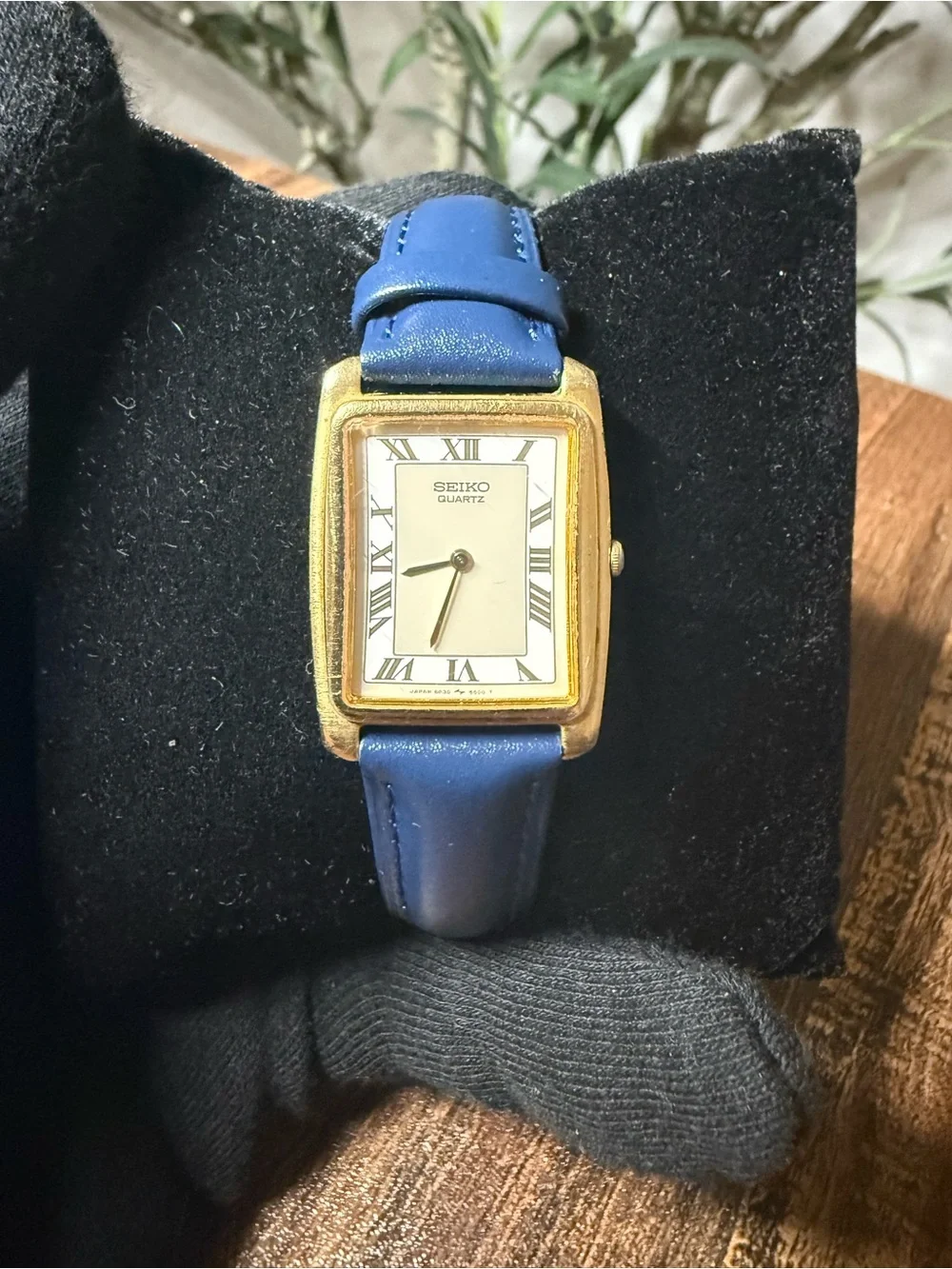 Vintage Seiko Quartz 5P30-5329 Gold Tone Tank Roman Numeral Watch
